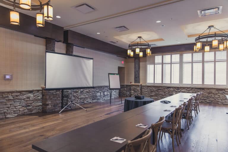 181211_WebsiteImages_TailwaterLodge8